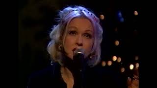 Cyndi Lauper - December Child (Live)