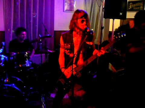 Cripplekorps - CRIPPLEKORPS Live At Milevsko - Hospoda U Brouka 18.2.2012 Foto 