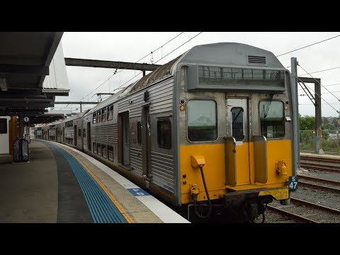 Sydney Trains: Campbelltown - Glenfield on a S Set