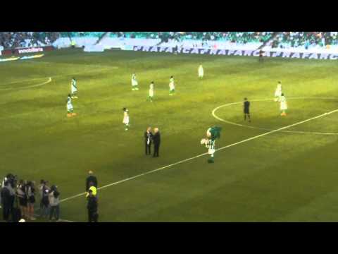 Homenaje a Rogelio Sosa en la previa del Betis-Español.3gp