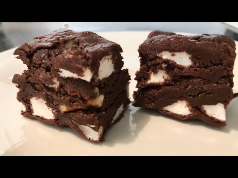 Easy Rocky Road Fudge 5 ingredients | Southern Sassy Mama