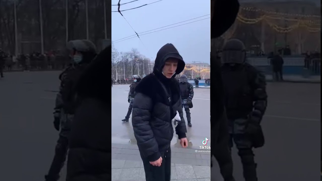 Современные революционеры уже не те...