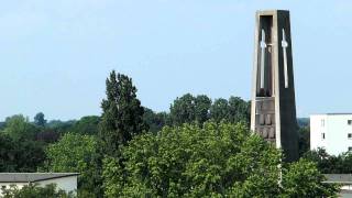 preview picture of video 'Glockenläuten - Pfingstsonntag - Christuskirche - Bremen-Vahr'