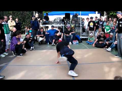 Breaknuts 02 vs Hiphop Forever - 1st round Rockafellaz 5th Anniv jam