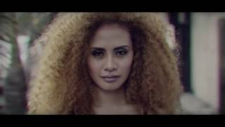 Download lagu ultrAwide Feat. Aray Daulay - Through The Rain mp3 Download lagu ultrAwide Feat. Aray Daulay - Through The Rain mp3