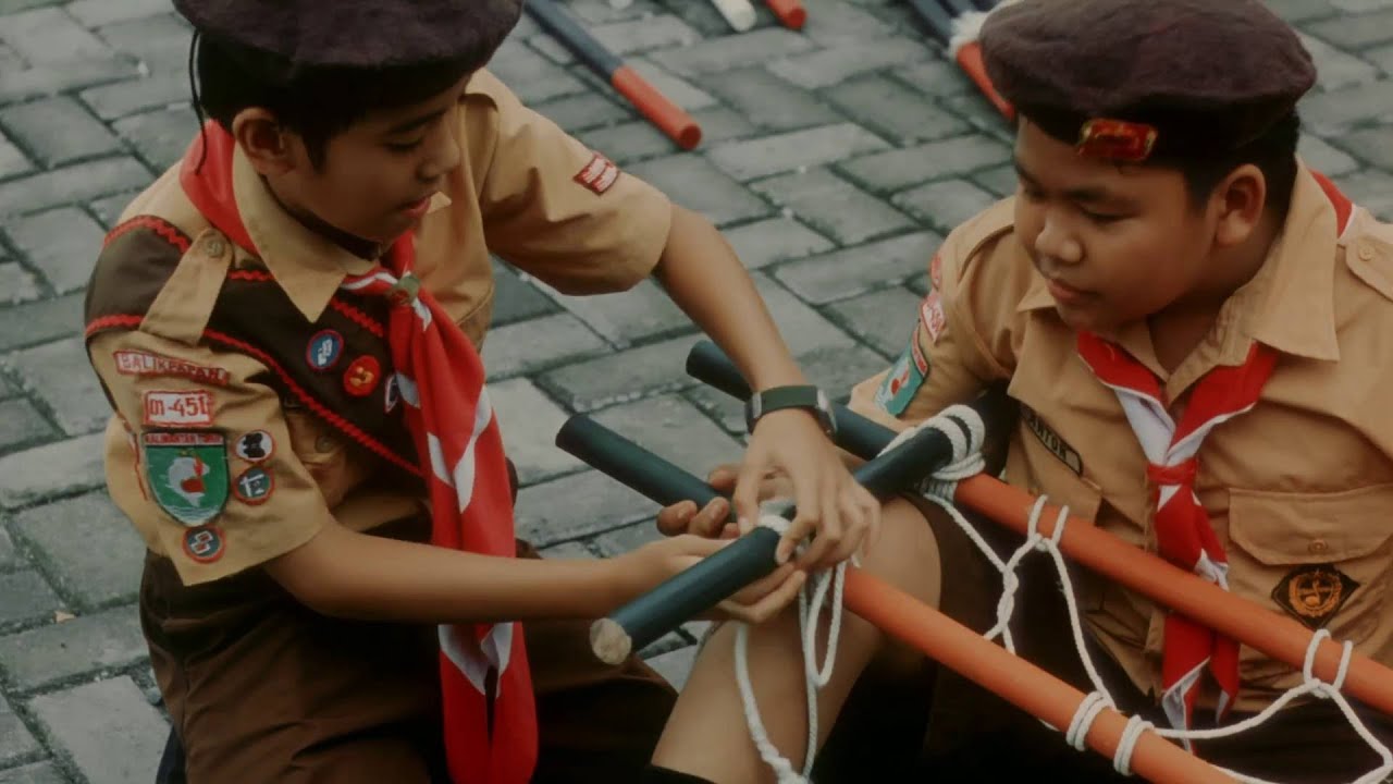 Miniature de la vidéo Lima Elang (HD on Flik) - Trailer du film Lima Elang