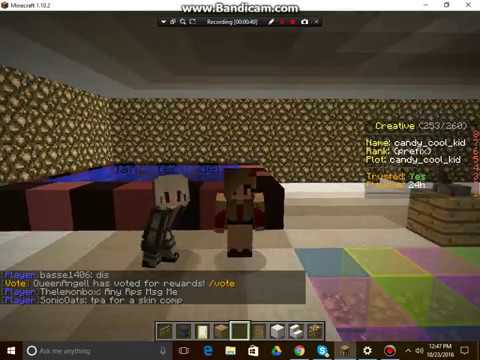 (Minecraft With Ainsley) The Girls Locker Room! :3