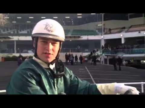 Simon Lawson wins on Strike the Gold