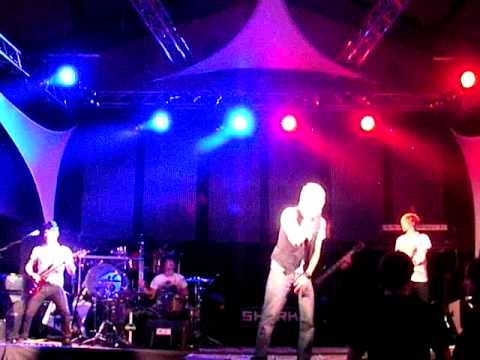 Bricks (Fabian Benninger vocals)