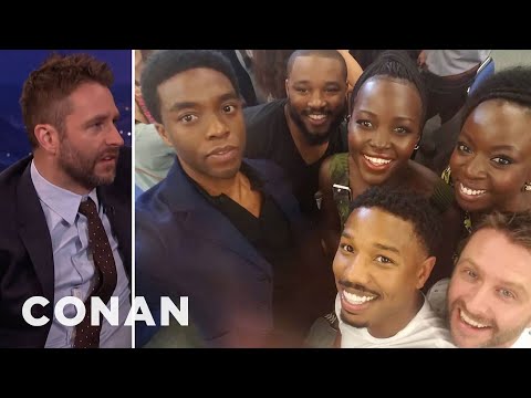 Chris Hardwick Awkward "Black Panther" Photobomb | CONAN on TBS