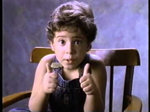 Propaganda Baton - Garoto - Filipe Perez