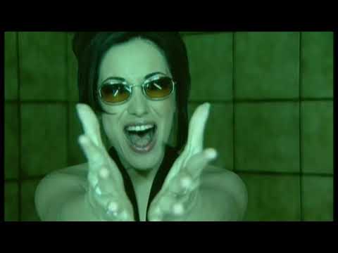 Baby Gabi & Lányi Lala | Darabokra szakítod a szívemet (2004)