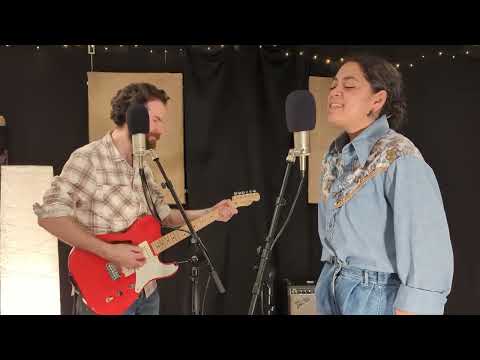 Nicole Smit & Jed Potts - Johnny Is The Boy For Me - Live at Studio 257