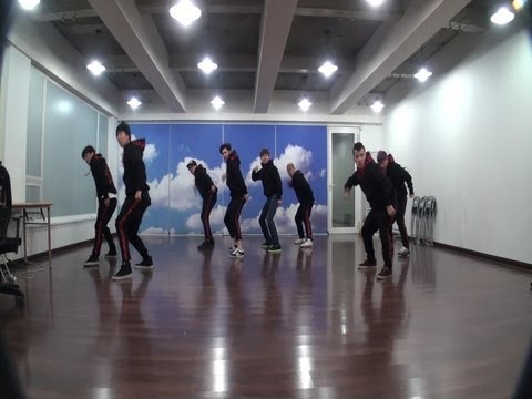 TVXQ! 동방신기 'Humanoids' Dance Practice
