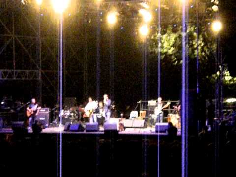 Luca Barbarossa e Neri Marcorè - Senza Fini (Live 30/08/2010 Parole di Lulù)