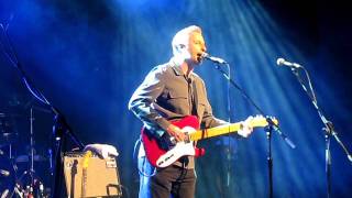 Billy Bragg - Scousers Never Buy The Sun
