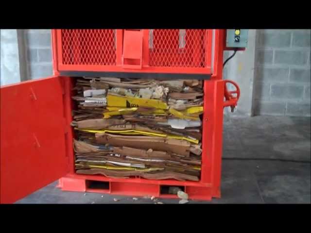 Vídeo relacionado con NEWTRY Mini Compactador de basura Prensa Manual para Cubos de Ruedas de 60L a 100L, Diseño Compacto Ideal para Armarios en Casa, Restaurantes y Papeleras