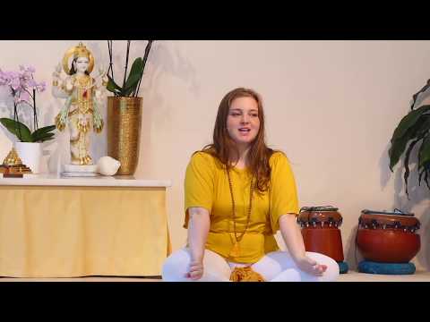 Hüftöffnende Mittelstufen Yogastunde mit Radha Prema - Live 9:15 Uhr 13.05.2020