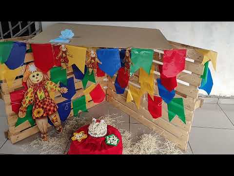 Idéias para festa junina em 🏠 Elys Sophia e Mylena brincando na barraca do beijo e dançando na festa