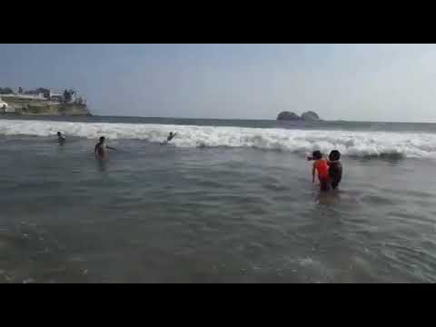 Arrastrado por las olas alonso y JL