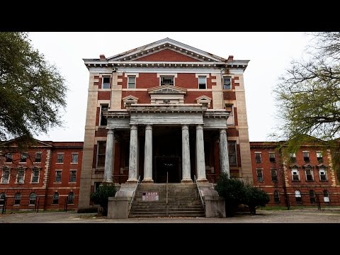 Exploring a Massive Abandoned Kirkbride Asylum