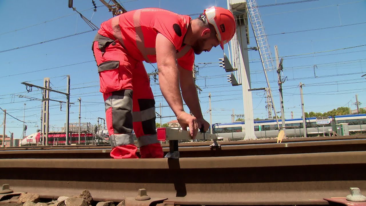Canicule : les fortes chaleurs provoquent une dilatation des rails, un casse-tête pour la SNCF