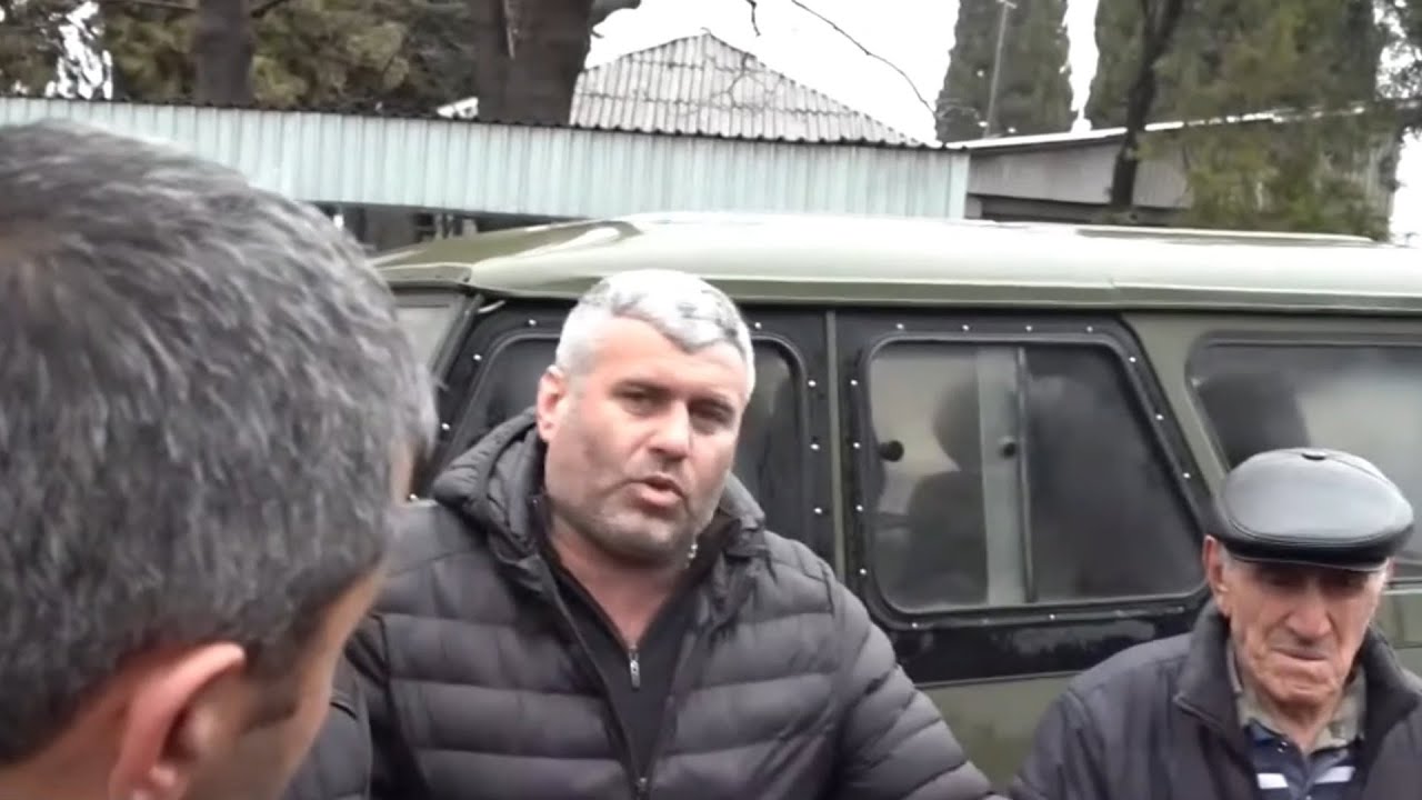 Ուզո՞ւմ ես կեղտոտ բան ասեմ այսօրվա իշխանությանը. լարված իրավիճակ Ոսկեպարում