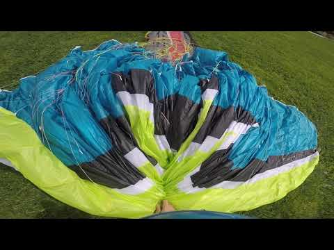 Penguin Paragliding Tutorial -How to pack your paraglider in a concertina bag
