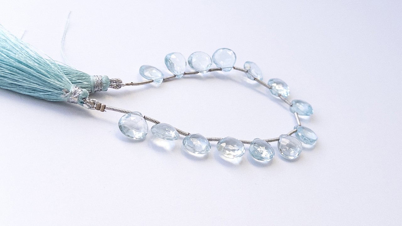 Topaz | Faceted Briolette | 9.5-10mm Bead Size | 14 Pieces video