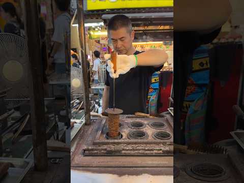 Spicy roasted corn is a must-eat when you go to Taipei night markets!!!