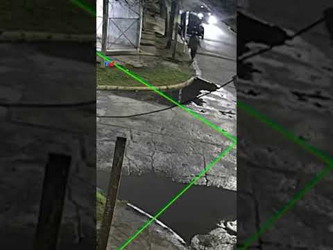 TERROR EN EZEIZA I Una chica contó que la atacaron en la parada: "me querían meter en un auto”