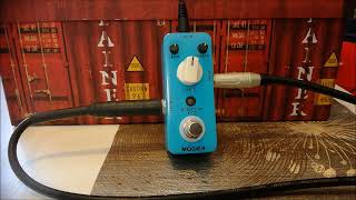 Video thumbnail for Mooer Ensemble King Chorus - Electric guitar pedal effect - Demo test by Giusy StratoCATter Tranchino