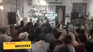 preview picture of video 'Whizzers - Kronologi Cinta Dusta (Live at Vans Musician Wanted 2018)'