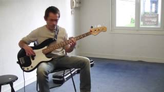 Bassistik School - Cedric plays &quot;Bittersweet&quot; (Me&#39;shell Ndegeocello bass cover)