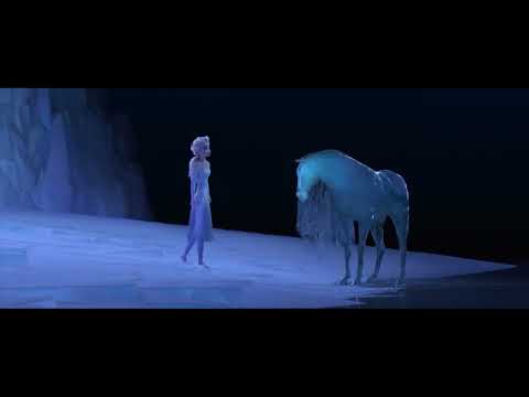 Queen Elsa horse riding