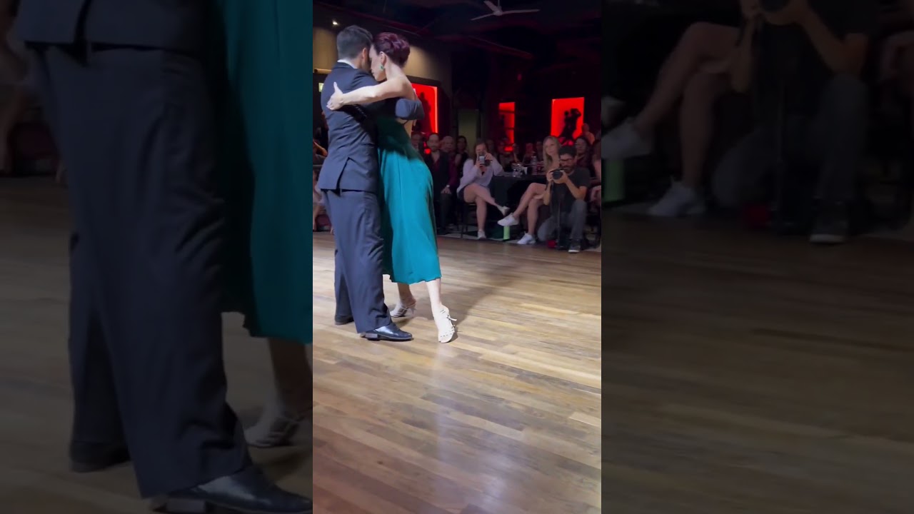 Jeanette Erazu y Leandro Capparelli en Tango Magno Fest 😍🔥 Follow @tangoexpo