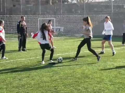Carceleras vs Shampein Shower - amistoso femenino en TIFA
