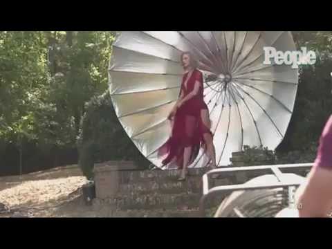 download lagu mp3 mp4 Taylor Swift Photoshoot 2017, download lagu Taylor Swift Photoshoot 2017 gratis, unduh video klip Taylor Swift Photoshoot 2017