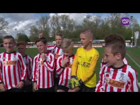 Hollandia kampioenen willen prof worden