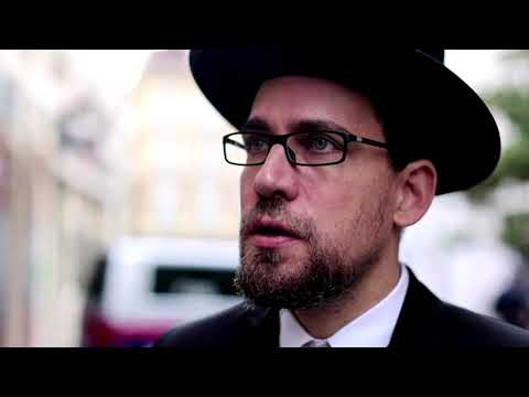 維也納在槍擊事件中四人被殺，造成創傷 (Vienna traumatized after four killed in gun rampage)