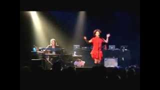 Mojo (live) - Peeping Tom