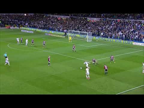Leeds 1-2 Blades - match action
