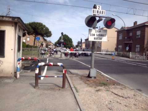 Passaggio a livello di via Canale Molinetto dopo i lavori