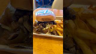 We eat everything on Margaritaville at Sea Islander! #cruise #shorts #margaritavilleatsea