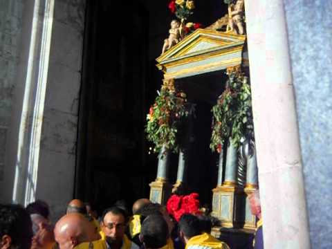 San Calogero 2012 Petralia Sottana - Uscita dalla chiesa