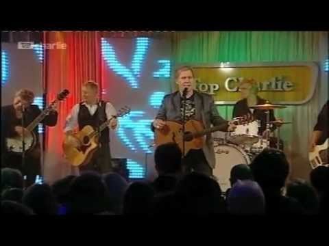 Johnny Logan and Irish Connection perform Paddy on the Railway