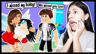 VISITING MY BABY FOR THE FIRST TIME! - Roblox Roleplay - Royale High School