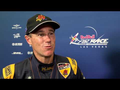 Matt Hall storms to victory in 2015 Las Vegas Red Bull Air Race
