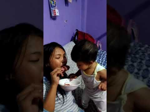 Baby via eating ice cream