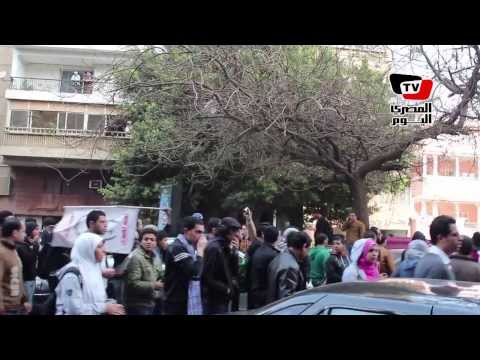 مشادات بين الإخوان و٦أبريل في مسيرة «مصطفى محمود»